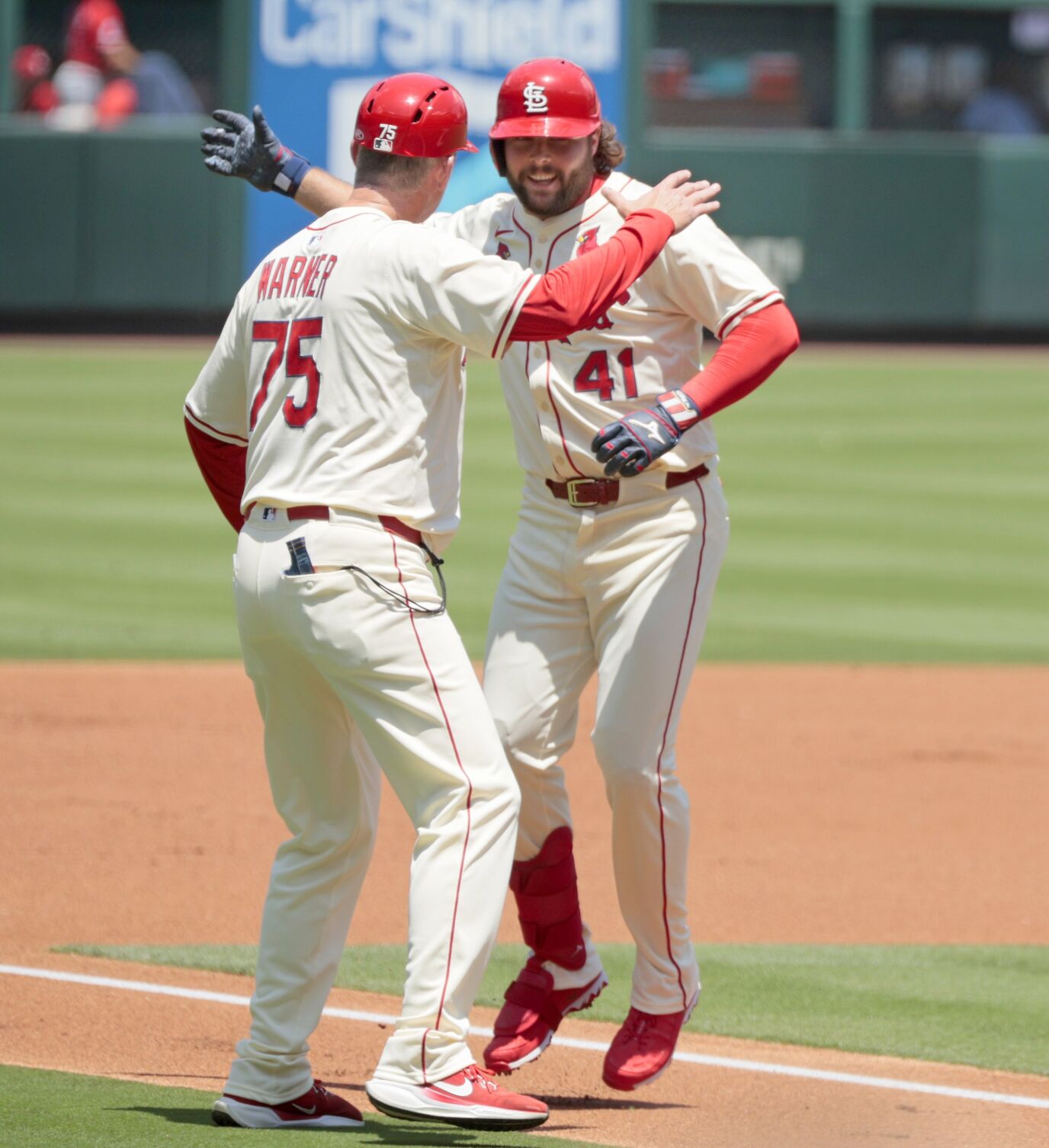 St. Louis Cardinals host the Cincinnati Reds